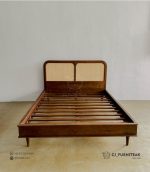 Tempat Tidur Jati Minimalis